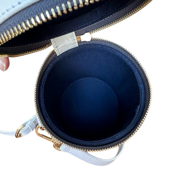 Paravel Capsule Bag - White and Black - Made in Italy - Picture 6 of 8